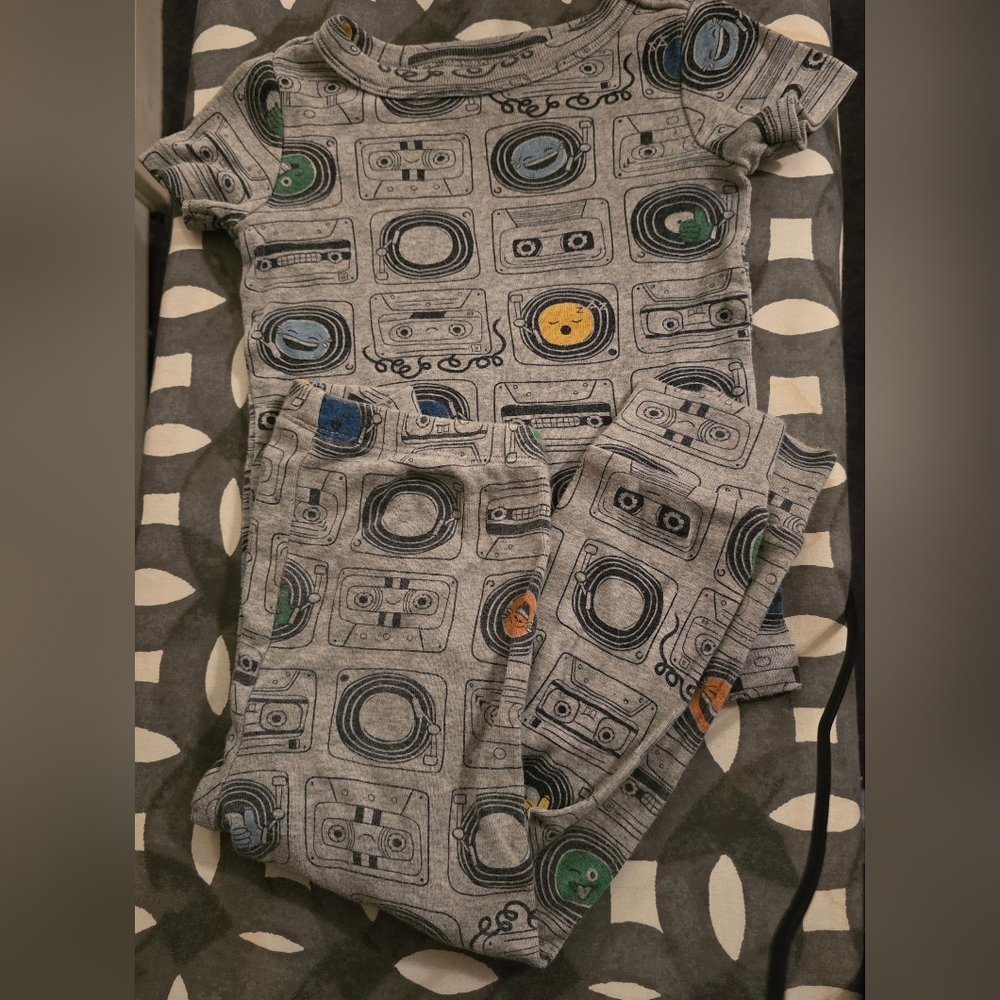 Gymboree Music Cassette Tape pajama PJ size 3 3T 80s Theme